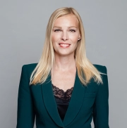 Ing. Petra Heseková Phd. | riaditeľka Divízie životného poistenia, zdravotného poistenia a dôchodkov Finportal