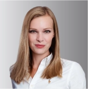 Ing. Petra Heseková Phd. | riaditeľka Divízie životného poistenia, zdravotného poistenia a dôchodkov Finportal