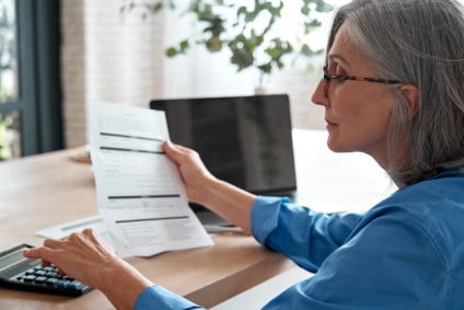 Slováci si stále nevedia správne sporiť na dôchodok a prichádzajú o úspory.